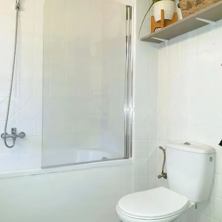Villa Uroczy Dom Na Ladnym Podwarszawskim Osiedlu