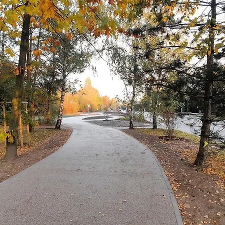 Vila Uroczy Dom Na Ladnym Podwarszawskim Osiedlu