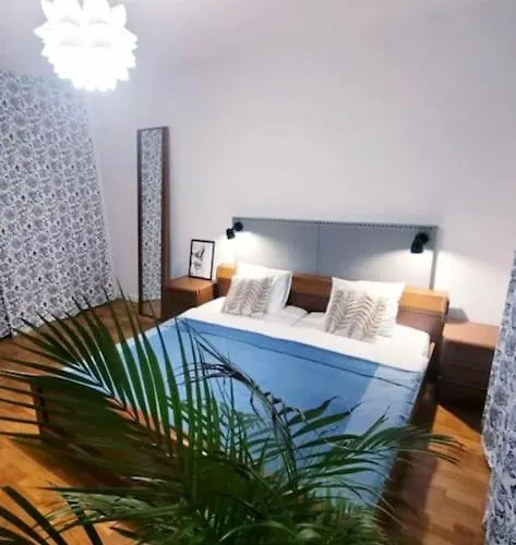 Uroczy Dom Na ładnym Podwarszawskim Osiedlu Willa *