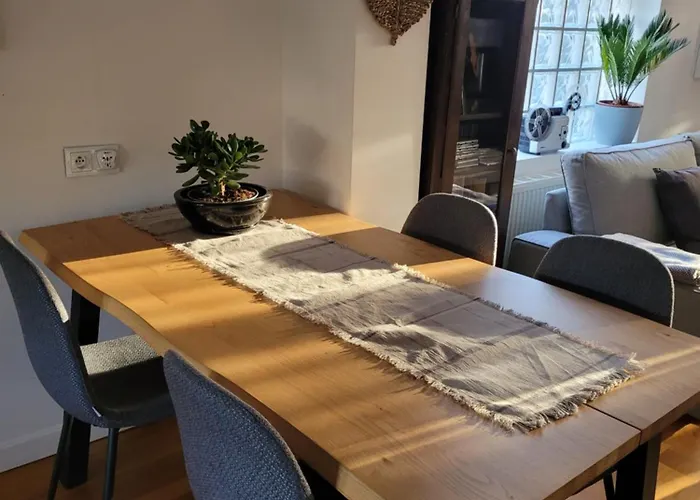 Uroczy Dom Na ładnym Podwarszawskim Osiedlu Willa *