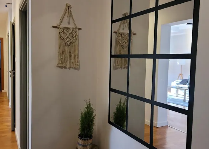 Uroczy Dom Na ładnym Podwarszawskim Osiedlu Willa Michałowice